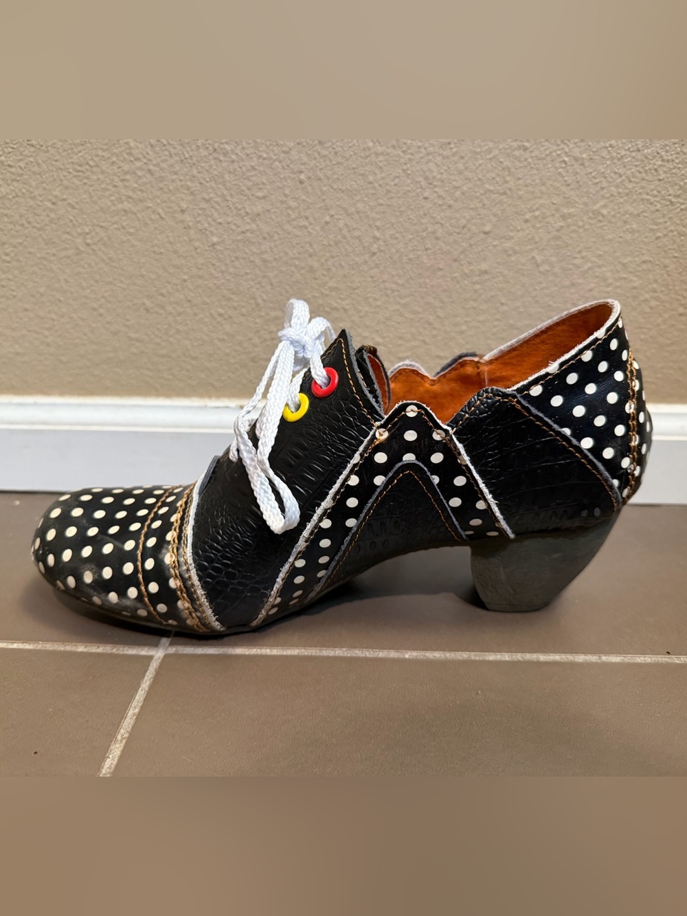 TMA EYES MAIA Rockabilly Black Retro Polka Dot Leather Ankle Lace Up Boot SZ 8